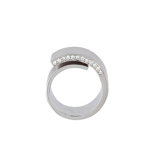 White Golden Ring set with 0.41 Carats of Diamonds