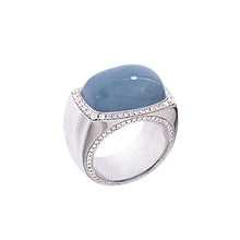 Load image into Gallery viewer, 18 kt White Golden Ring 14.72 Carat Aquamarine Cabochon and Diamonds