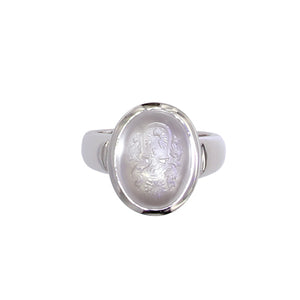 White Golden Ring set with a Ceylan Moonstone Engraved with Blazon