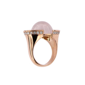 Pink Golden Ring set with Diamonds and Rose Quartz
