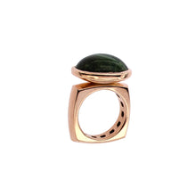 Load image into Gallery viewer, Pink Golden Ring set with a Green Opal