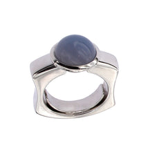 Load image into Gallery viewer, White Golden Ring set with Chalcedony