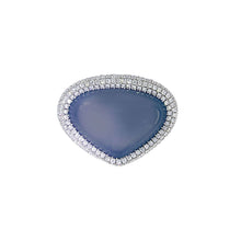 Load image into Gallery viewer, White Golden Ring set with 22.65 Carat Lavender Chalcedony and Diamonds