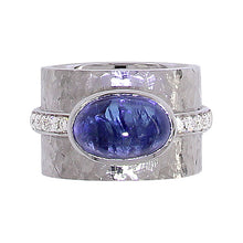 Load image into Gallery viewer, White Golden Ring set with 6.05 Carat Blue Tanzanite Cabochon
